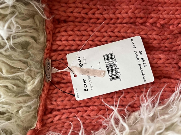 Free People Coral Sweater Cable Knit with Faux Fur Collar Size Large - Picture 3 of 4